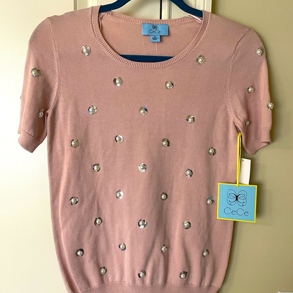 Short sleeve sweater